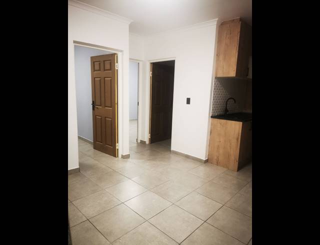 2 BEDROOM APARTMENT TO LET IN PARKLANDS EAST